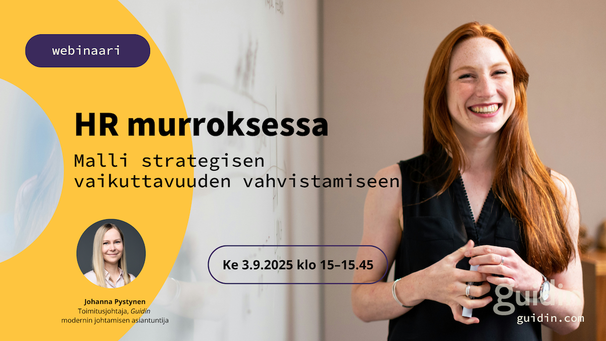Webinaarin mainos, jossa otsikko, ajankohta sekä kuvituksena hymyilevä nainen.